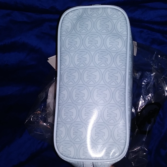 Michael Kors The Jodie Purse in pale ocean - Picture 4 of 7